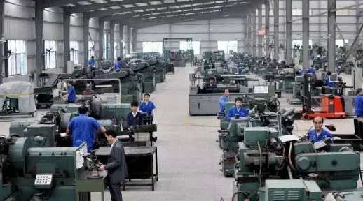 高質(zhì)量才有資格活著，低成本才能對(duì)客戶有吸引力